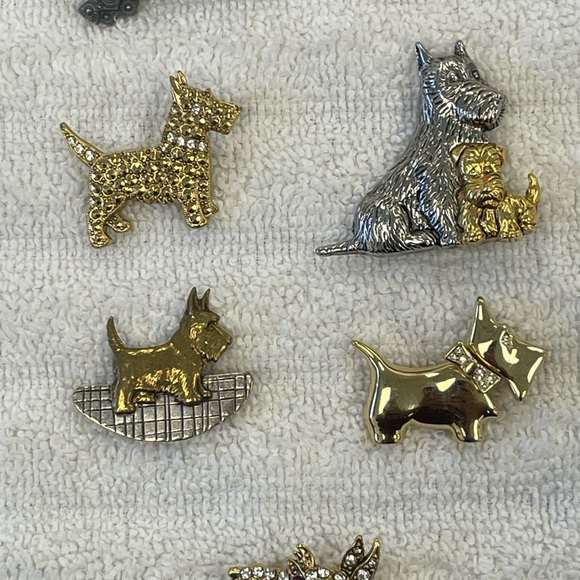 Lot of 7 Adorable Terrier Pins - Picture 2 of 6